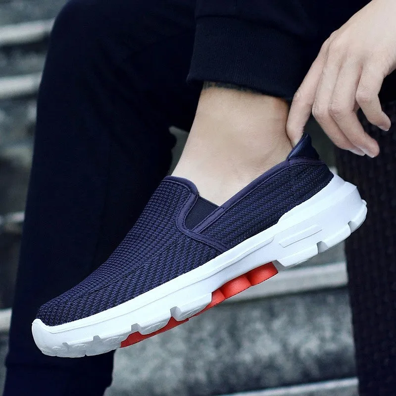 Man's breathable flat non-slip tennis sneakers