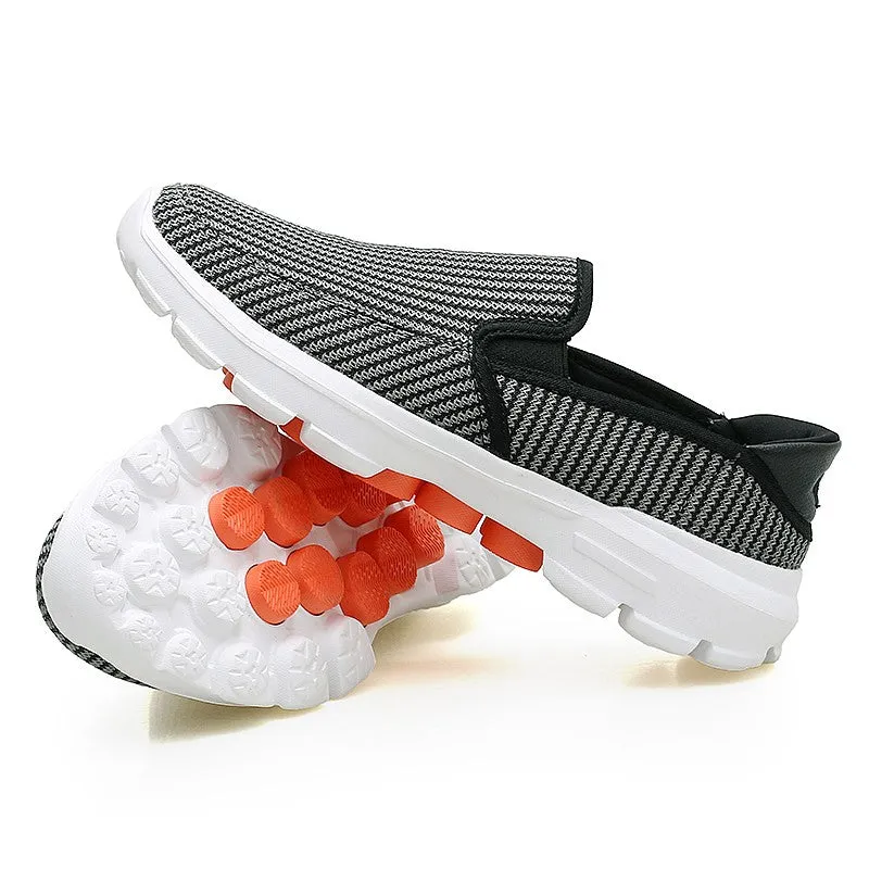 Man's breathable flat non-slip tennis sneakers